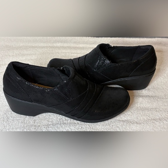 Clarks Women's Channing Kim Black Lizard Slip-On Loafer w/ Side Zip Size 8.5M - Picture 2 of 8